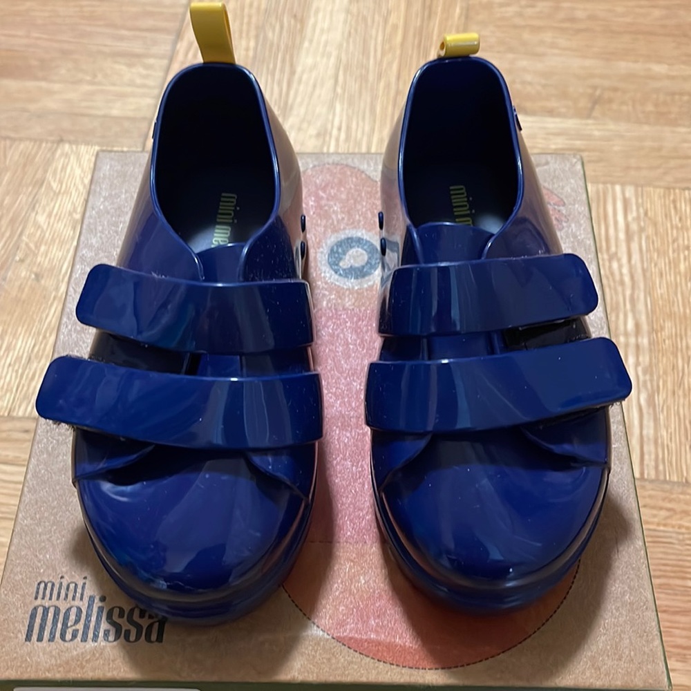 Brand new in box Mini Melissa Go Sneaker BB